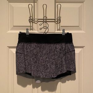 Black and White Printed Lululemon Skirt